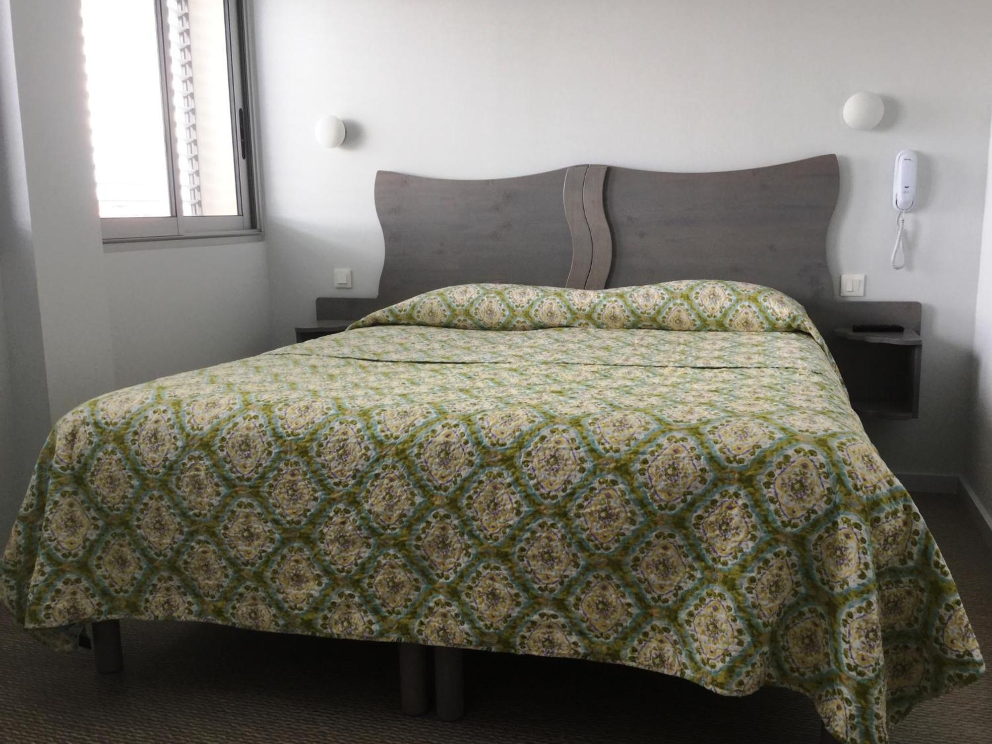 Hotel De La Plage Gruissan Room photo